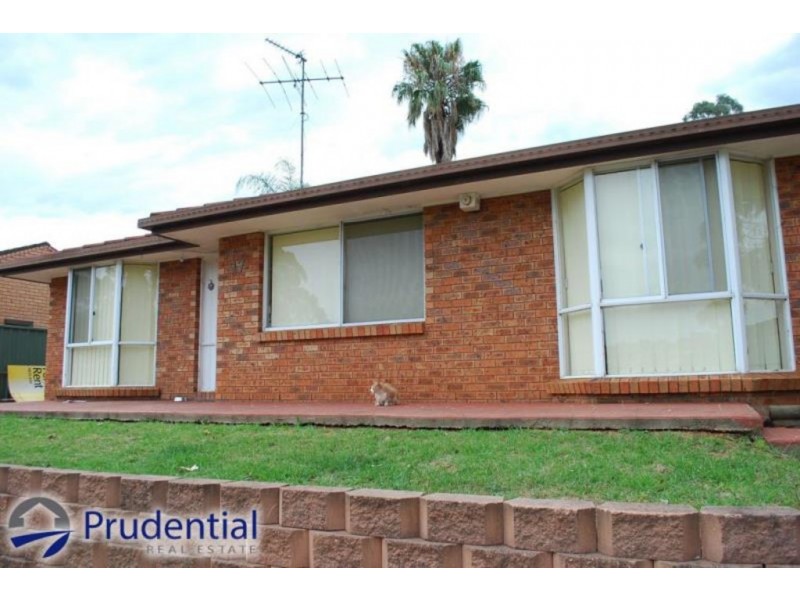 17 Copperfield Drive, Ambarvale NSW 2560