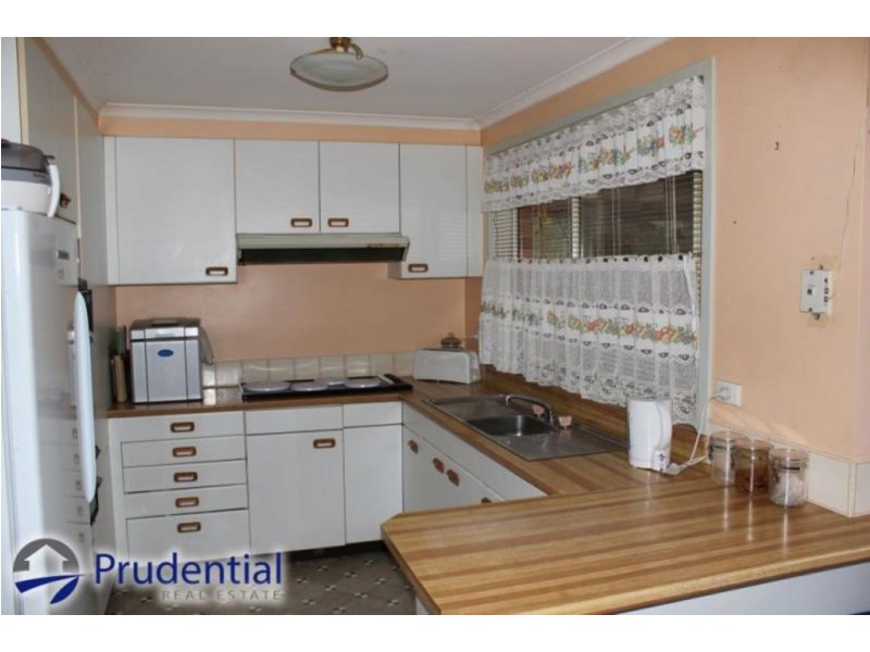 18 Romilly Place, Ambarvale NSW 2560