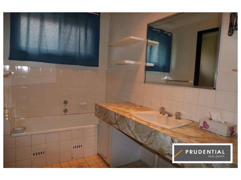 6 Kittyhawk Crescent, Raby NSW 2566