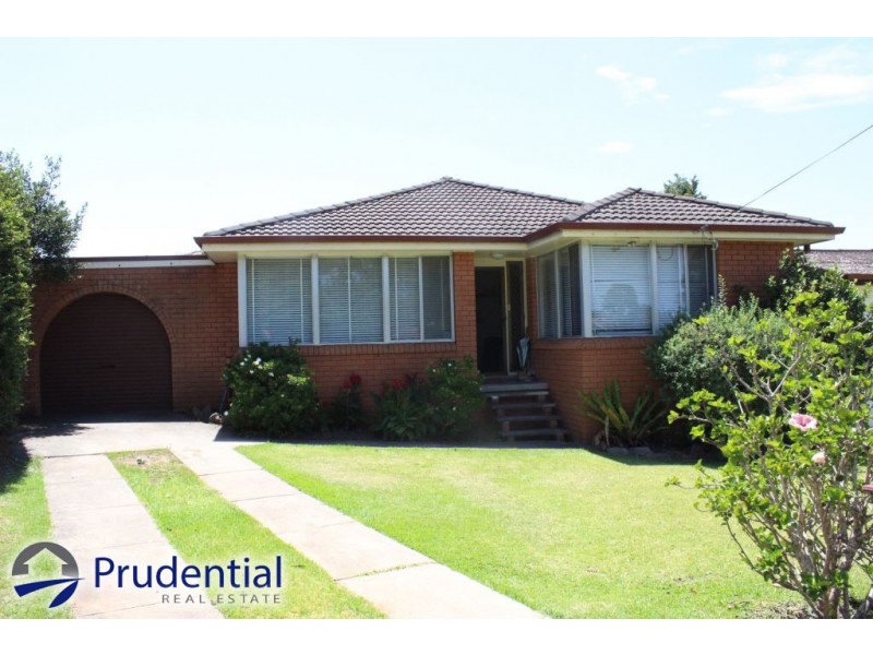 10 Richard Avenue, Campbelltown NSW 2560