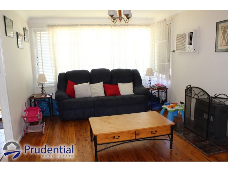 10 Richard Avenue, Campbelltown NSW 2560