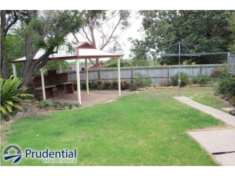 6 Simpson Place, Leumeah NSW 2560