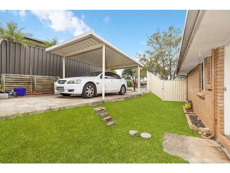 2 Broom Place, St Andrews NSW 2566