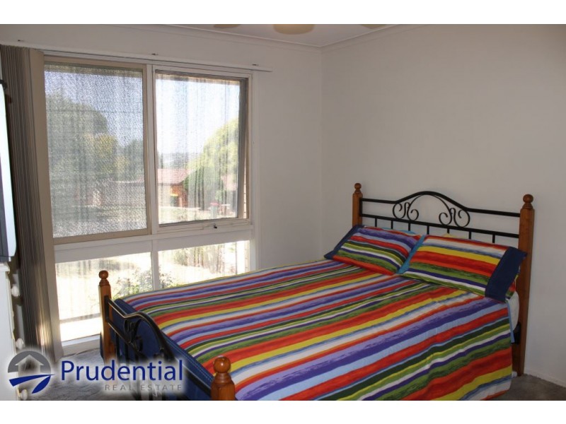 7 Fluorite Place, Eagle Vale NSW 2558