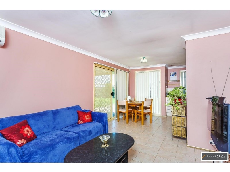 30 Pyramus Circuit, Rosemeadow NSW 2560