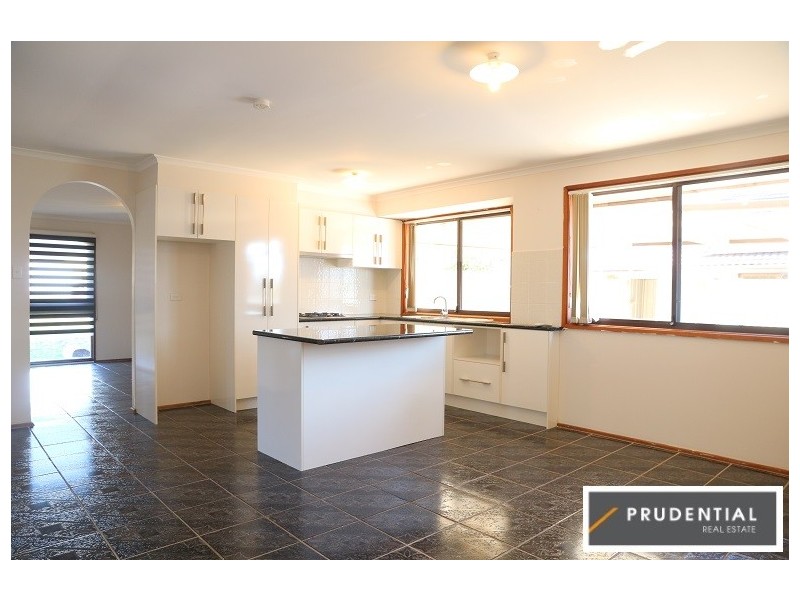 23 Cordelia St, Rosemeadow NSW 2560