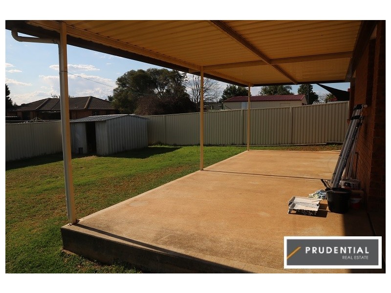 23 Cordelia St, Rosemeadow NSW 2560
