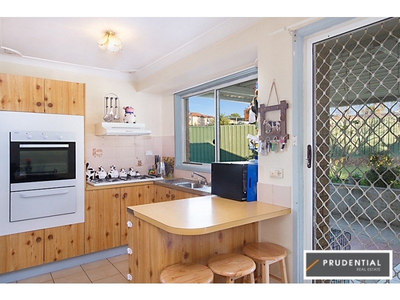 14 Hamlet Crescent, Rosemeadow NSW 2560