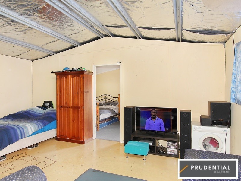 31 Othello Avenue, Rosemeadow NSW 2560