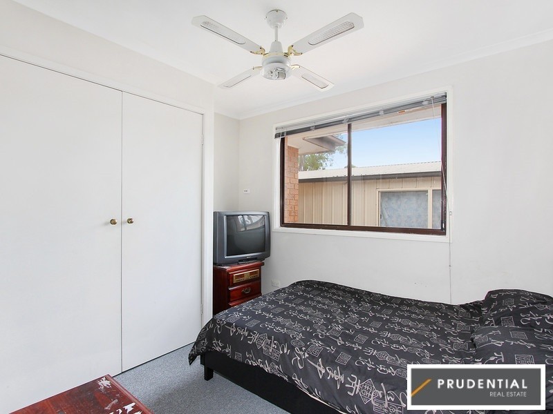 31 Othello Avenue, Rosemeadow NSW 2560