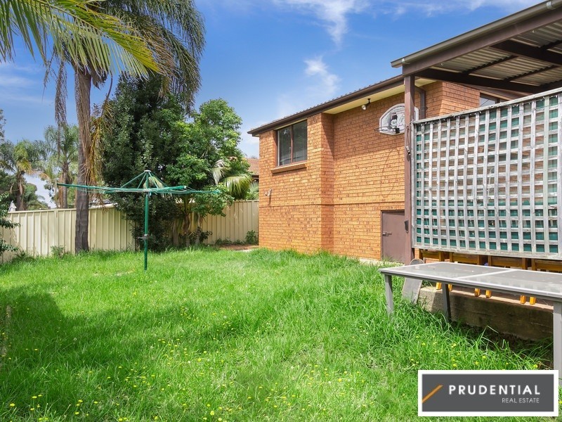 31 Othello Avenue, Rosemeadow NSW 2560