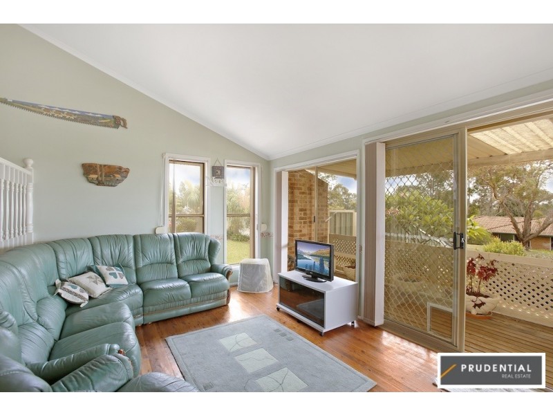 1 Merdle Place, Ambarvale NSW 2560