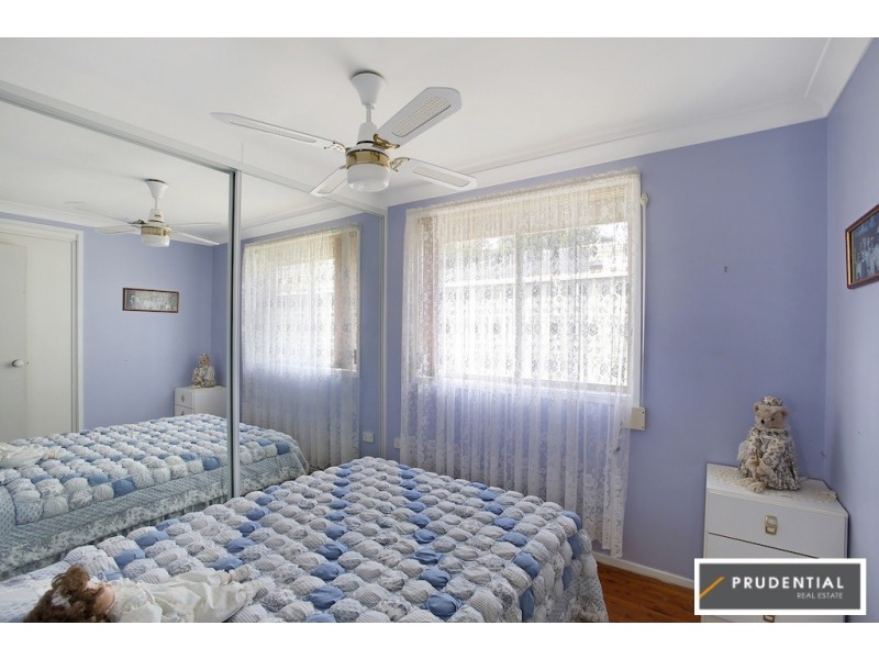 1 Merdle Place, Ambarvale NSW 2560