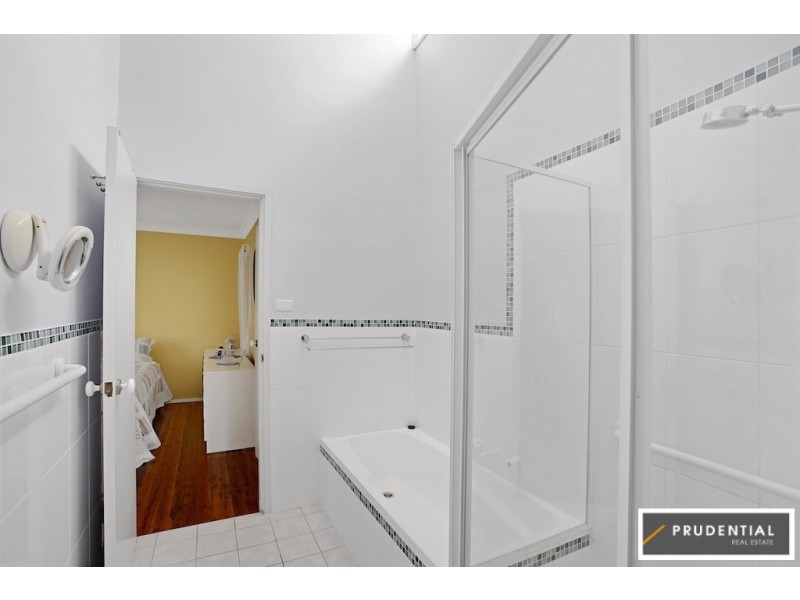 1 Merdle Place, Ambarvale NSW 2560