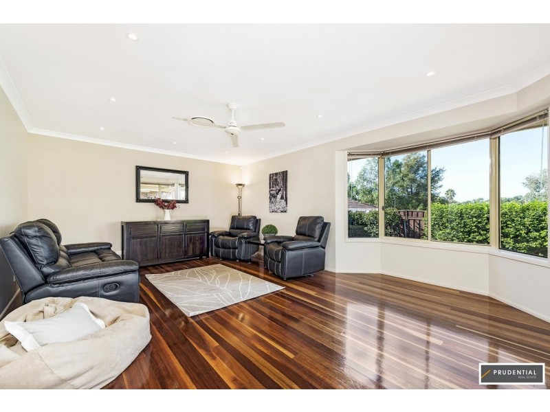 4 Squeers Pl, Ambarvale NSW 2560