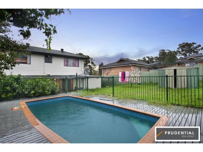 22 Pinaroo Crescent, Bradbury NSW 2560