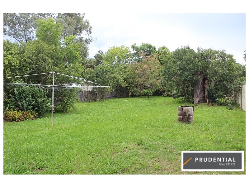 19 Chisholm Crescent, Bradbury NSW 2560