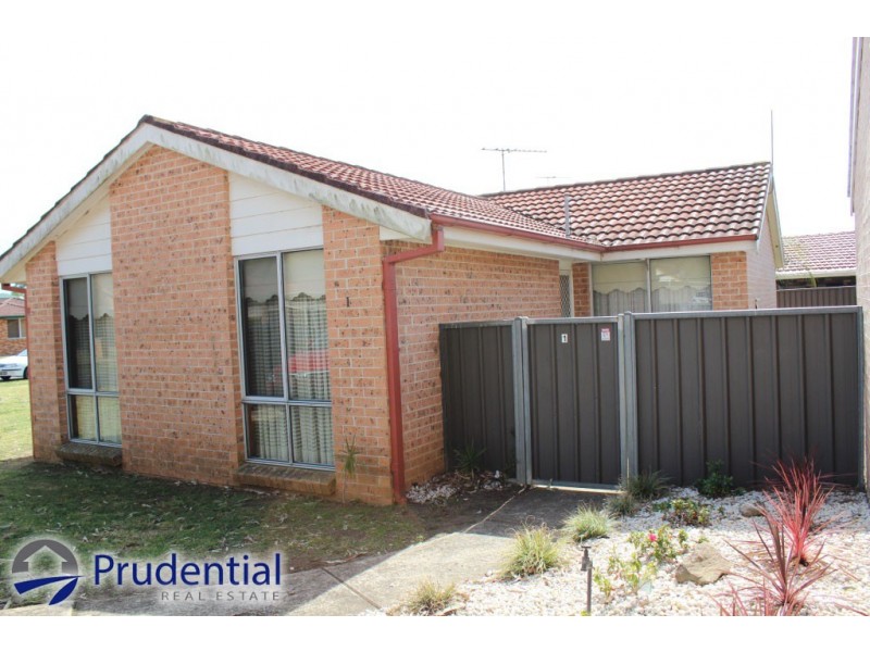 1/11 Mundarda Place, St Helens Park NSW 2560