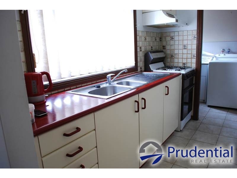 1/3 Illawong Road, Leumeah NSW 2560