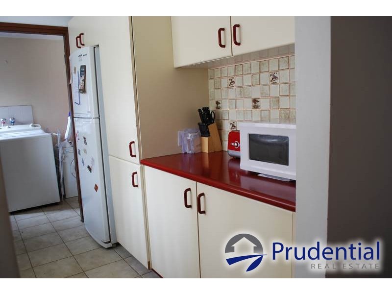 1/3 Illawong Road, Leumeah NSW 2560