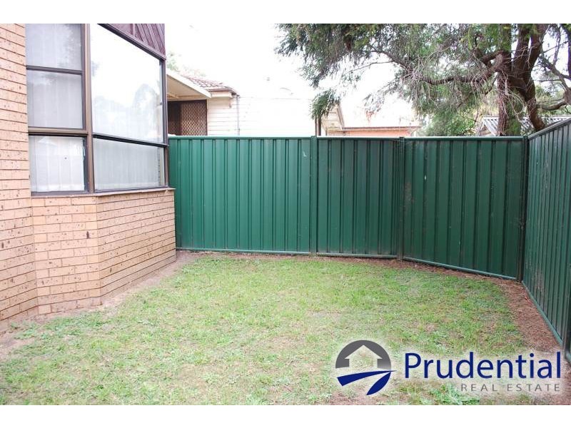 1/3 Illawong Road, Leumeah NSW 2560