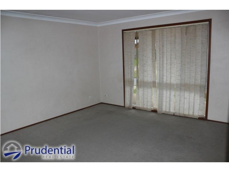 34 Clerkenwell Street, Ambarvale NSW 2560