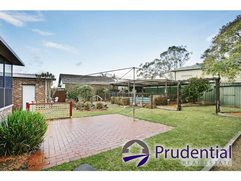 24 Macquarie Avenue, Leumeah NSW 2560