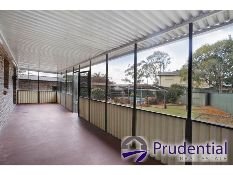 24 Macquarie Avenue, Leumeah NSW 2560