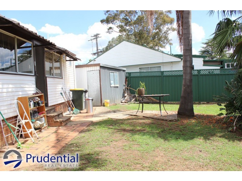 4 Perth Avenue, Campbelltown NSW 2560