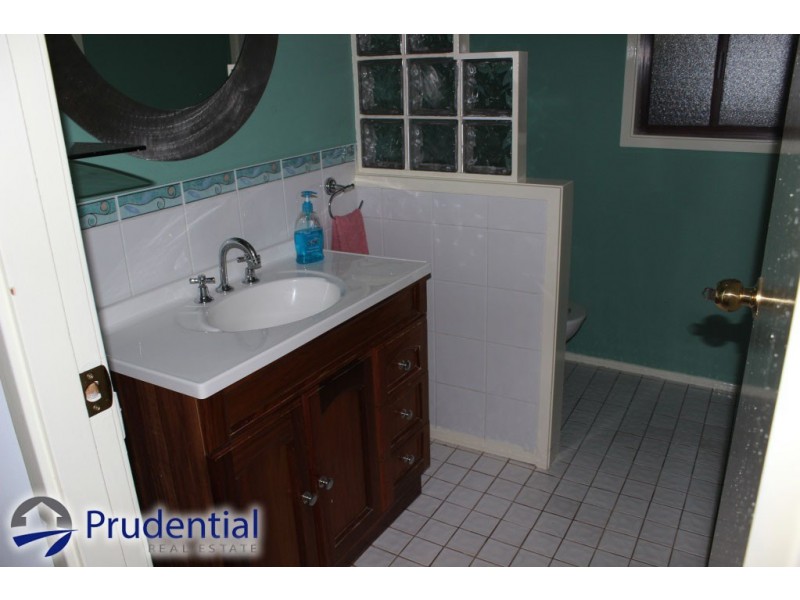 44 Queenscliff Drive, Woodbine NSW 2560