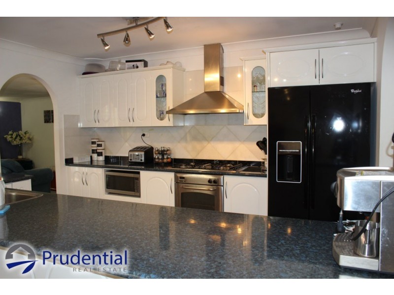 133 Emerald Drive, Eagle Vale NSW 2558
