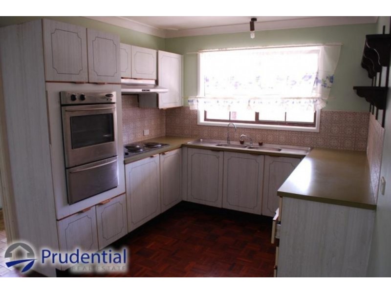 1 Urana Place, Leumeah NSW 2560