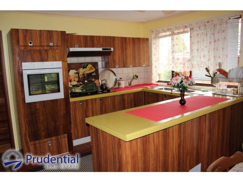 9 Midlothian Road, St Andrews NSW 2566