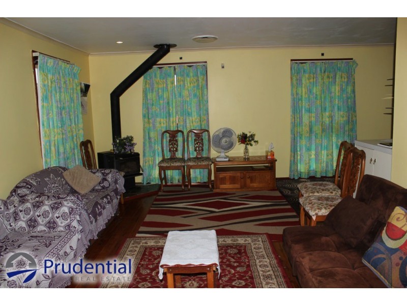 9 Midlothian Road, St Andrews NSW 2566