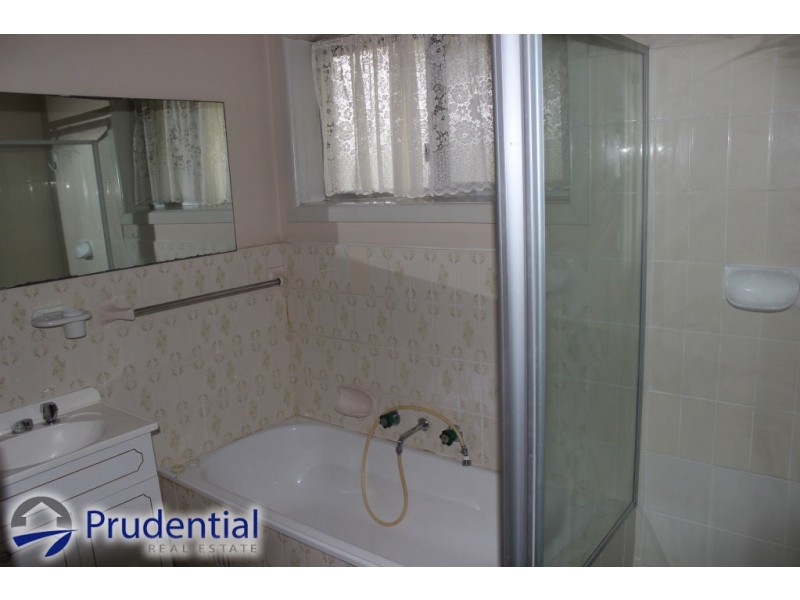 13/18 Westmoreland Road, Minto NSW 2566