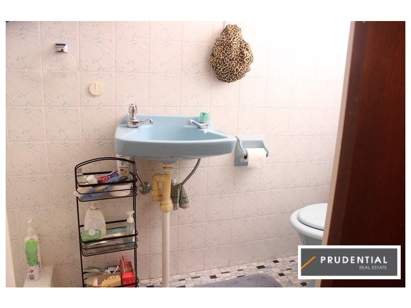 28 Bungonia Road, Leumeah NSW 2560