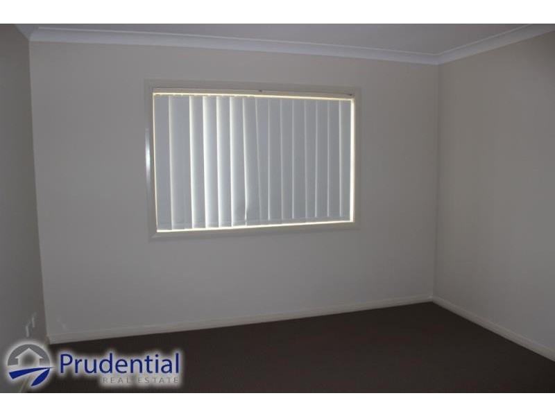 5/102 Feldspar Road, Eagle Vale NSW 2558