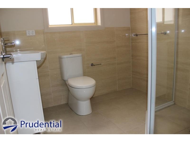 5/102 Feldspar Road, Eagle Vale NSW 2558