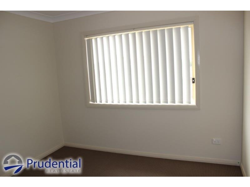 5/102 Feldspar Road, Eagle Vale NSW 2558