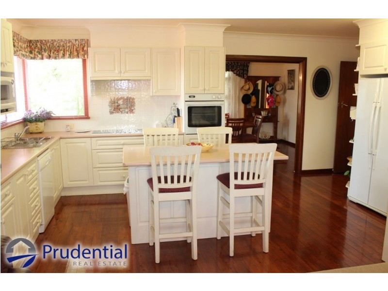 93 The Parkway, Bradbury NSW 2560