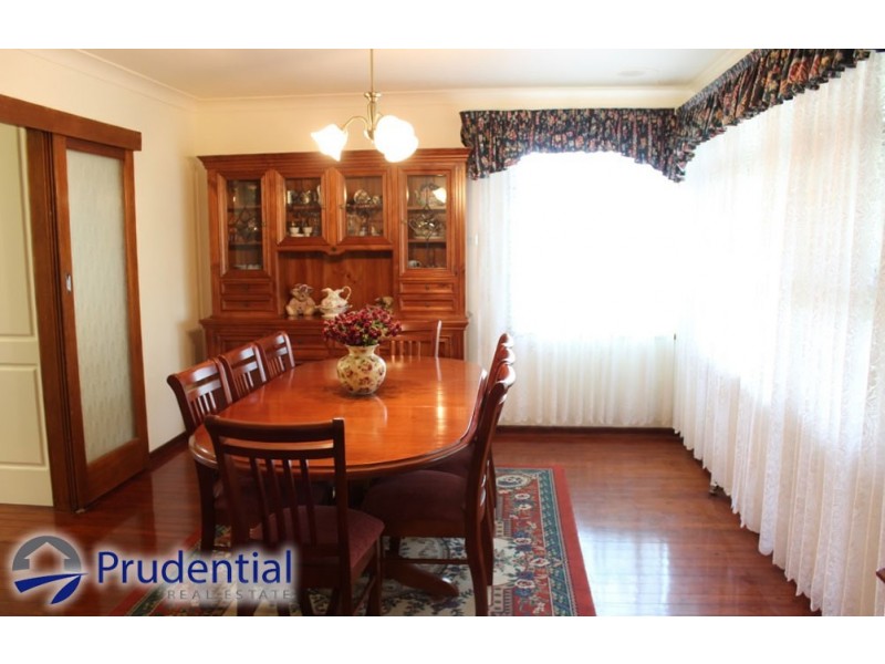 93 The Parkway, Bradbury NSW 2560
