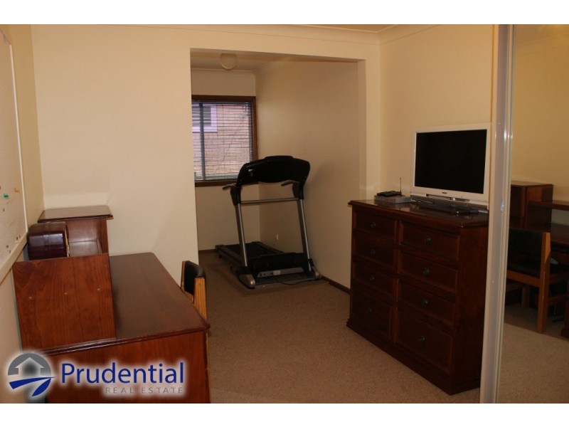 93 The Parkway, Bradbury NSW 2560