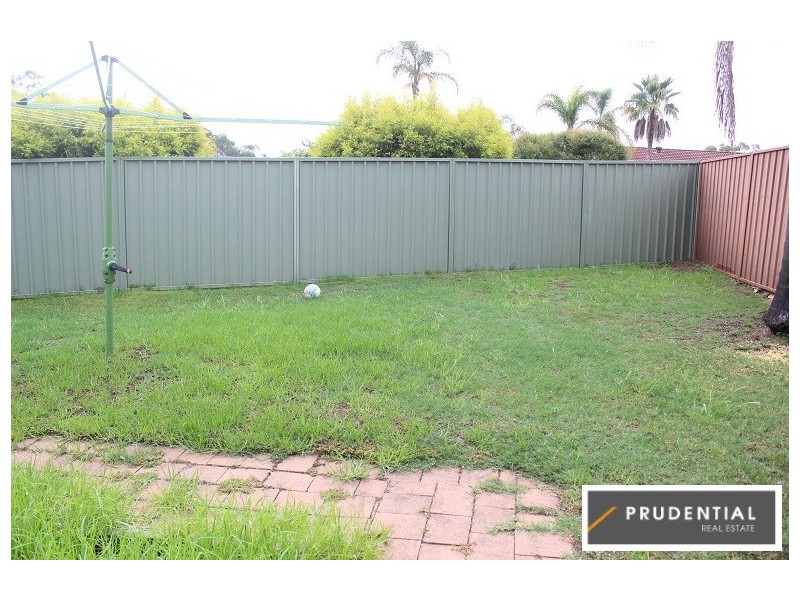 7 Dombey Place, Ambarvale NSW 2560