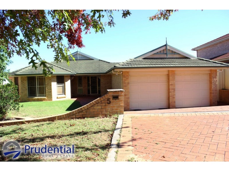 5 Denbigh Place, Harrington Park NSW 2567