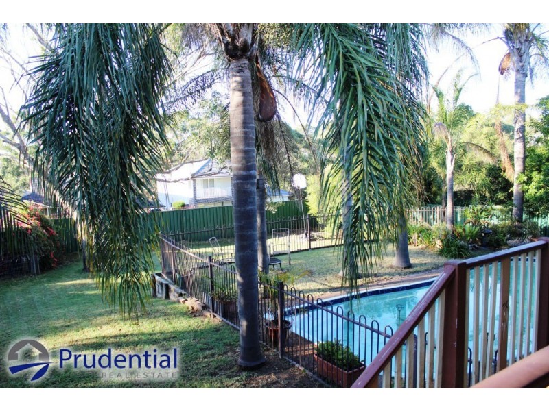 32 Birdsville Crescent, Leumeah NSW 2560