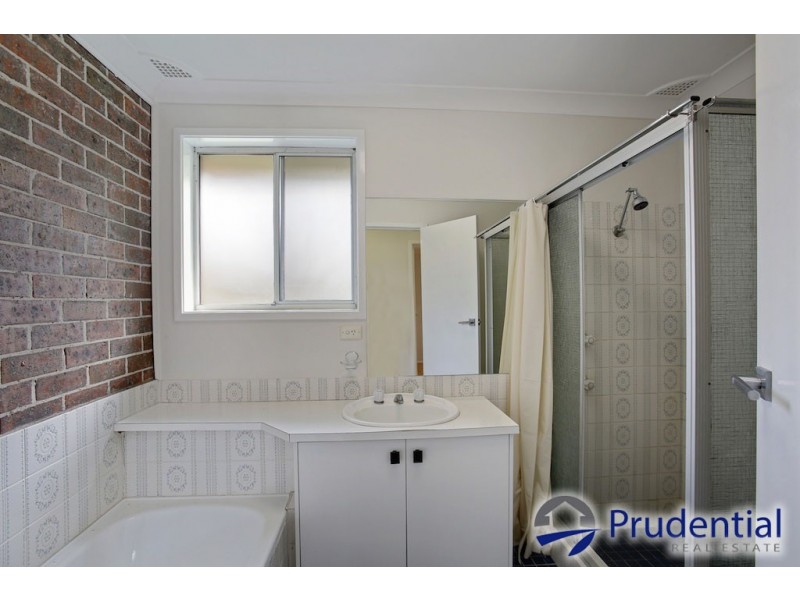 6/40 Warby Street, Campbelltown NSW 2560
