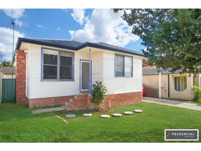 69 Chamberlain Street, Campbelltown NSW 2560