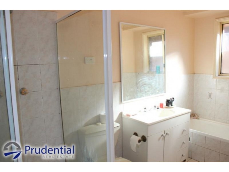 23 Karrabul Road, St Helens Park NSW 2560