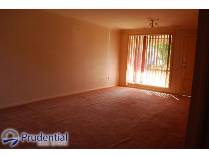 47b Larapinta Cres, St Helens Park NSW 2560