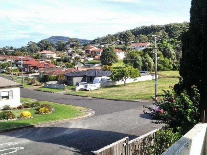 38 Bloomfield Avenue, Corrimal NSW 2518
